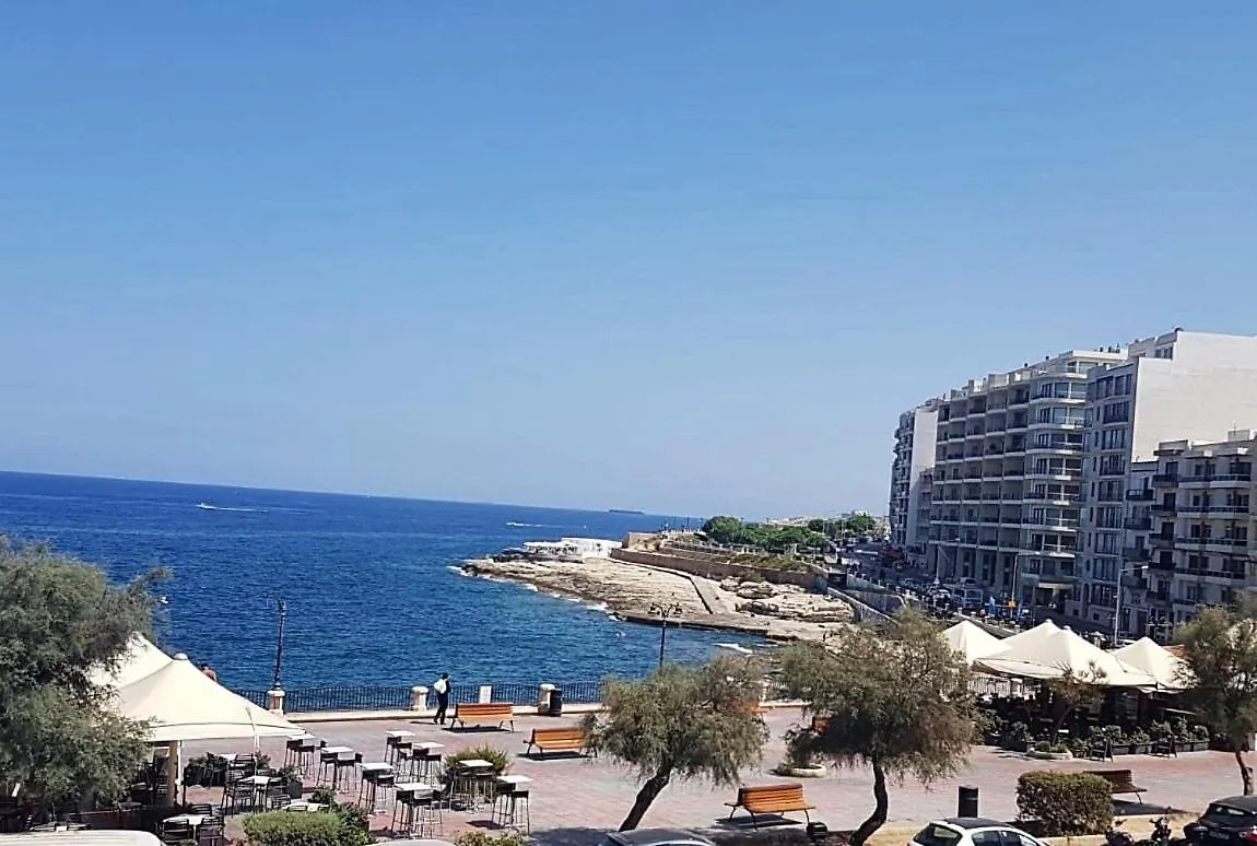 Roma Hotel Sliema