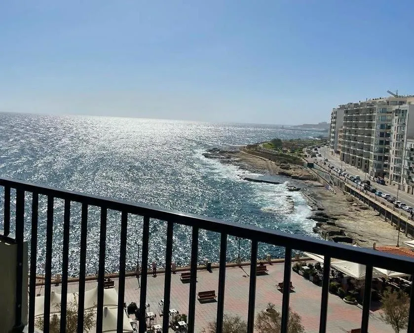 Roma Hotel Sliema 3*,